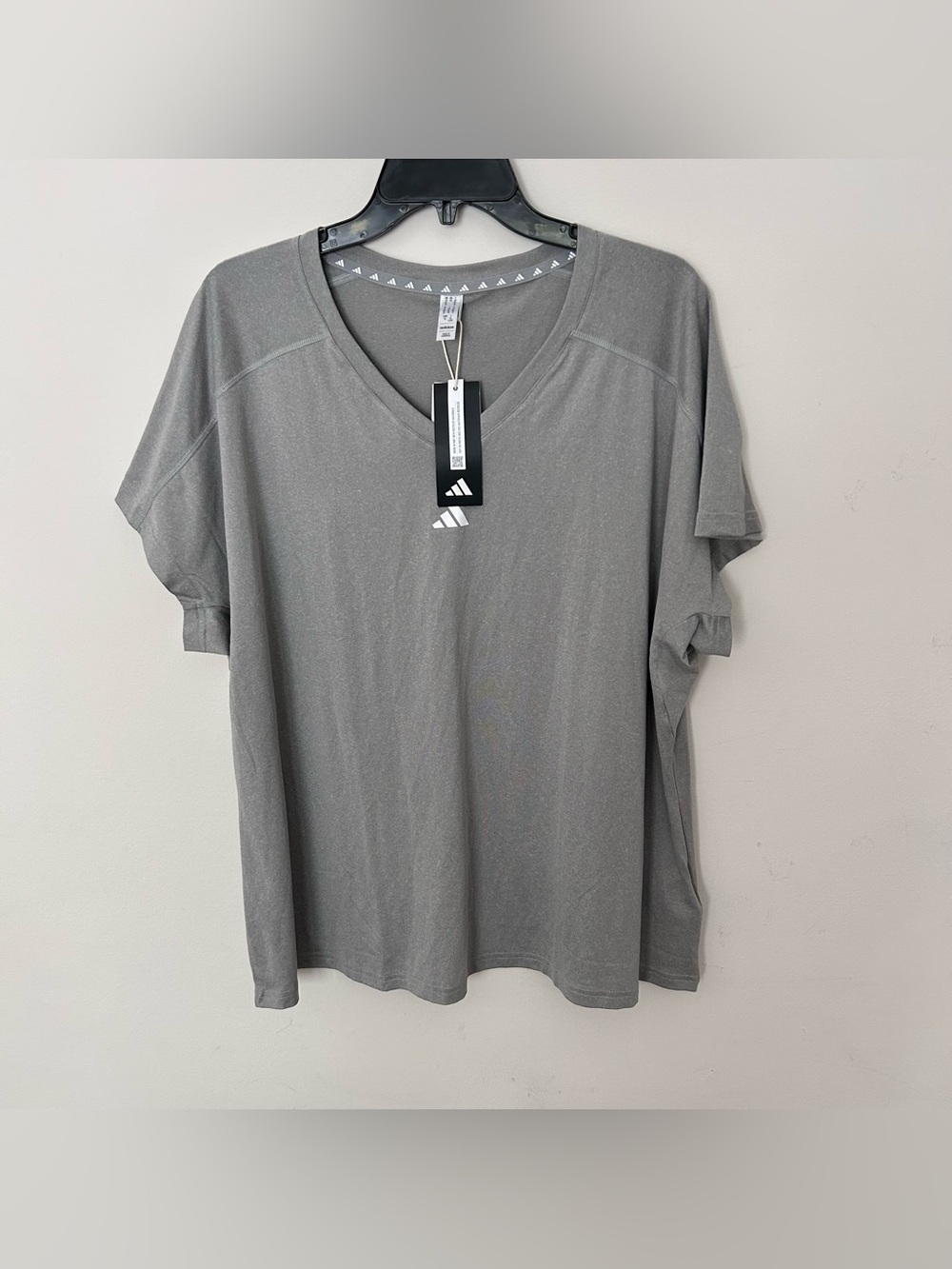 Adidas tee